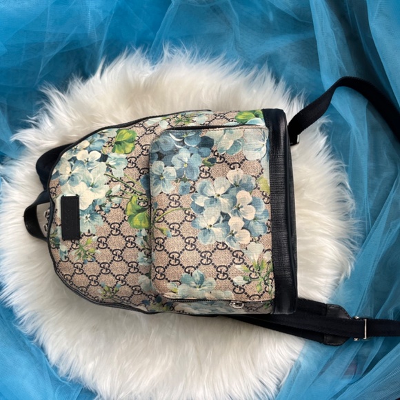 Gucci Bookbag - Picture 8 of 14